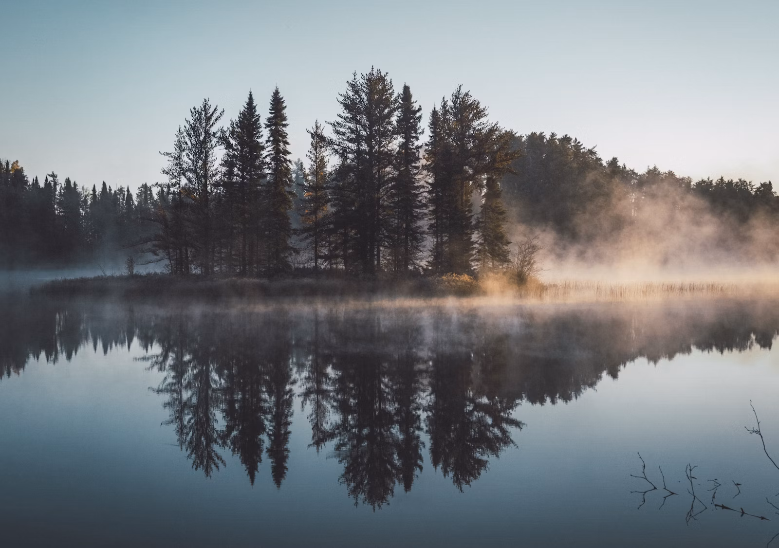 Photo by - Juan Davila https://unsplash.com/@juanster
